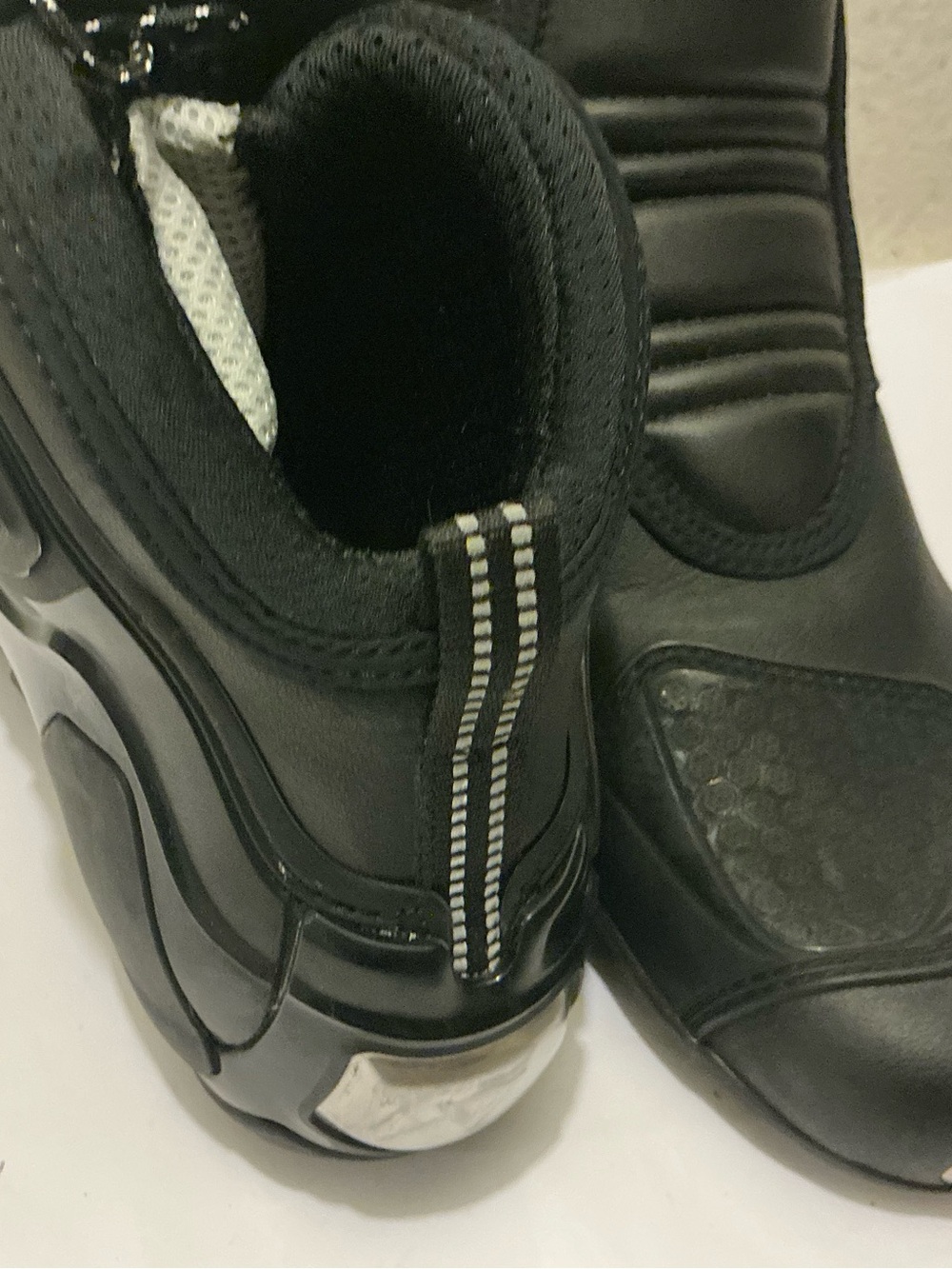 Dainese Men's Black Athletic Sneakers with Silver Accent size 8.5/41 - Picture 4 of 9